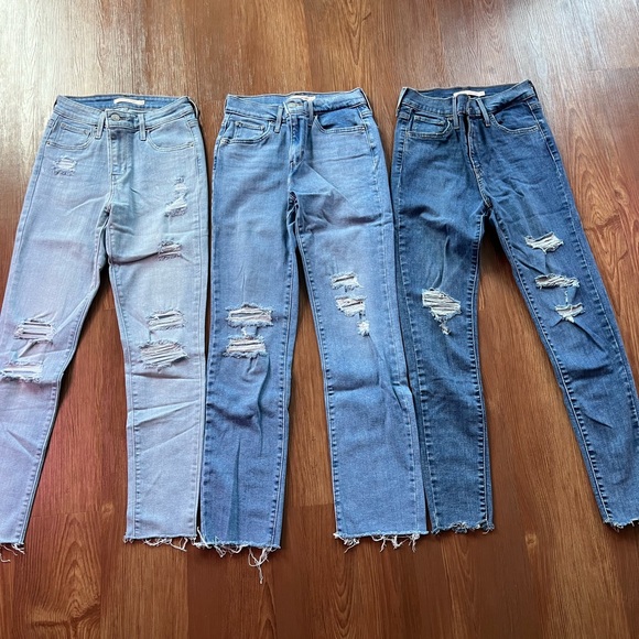 Levi’s Bundle - Picture 2 of 3